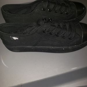 Womens shoes brand new never worn